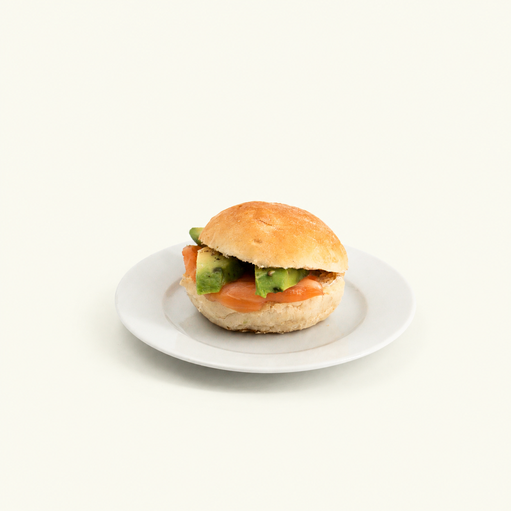 Plateau de petits pains mous saumon/avocat